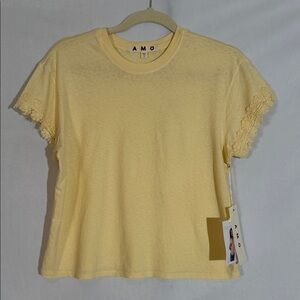 NWT AMO Lace Sleeve Tee Size S Butter Yellow